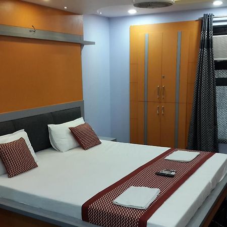 Oyo 86669 Arnav Residency Hotel New Delhi Buitenkant foto