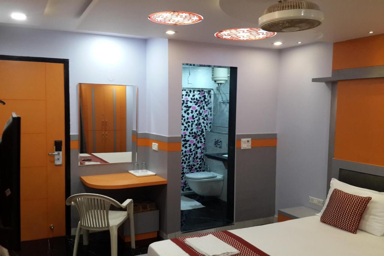 Oyo 86669 Arnav Residency Hotel New Delhi Buitenkant foto