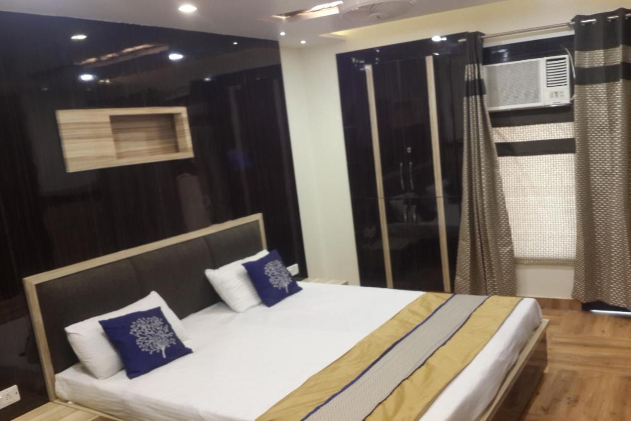 Oyo 86669 Arnav Residency Hotel New Delhi Buitenkant foto