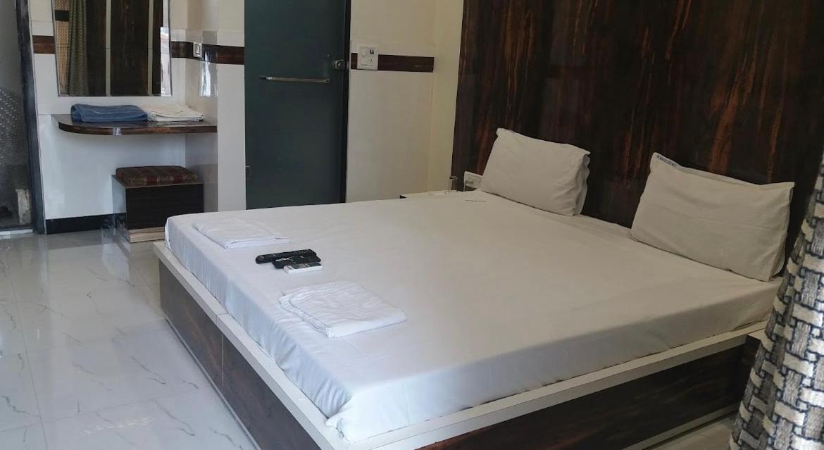 Oyo 86669 Arnav Residency Hotel New Delhi Buitenkant foto